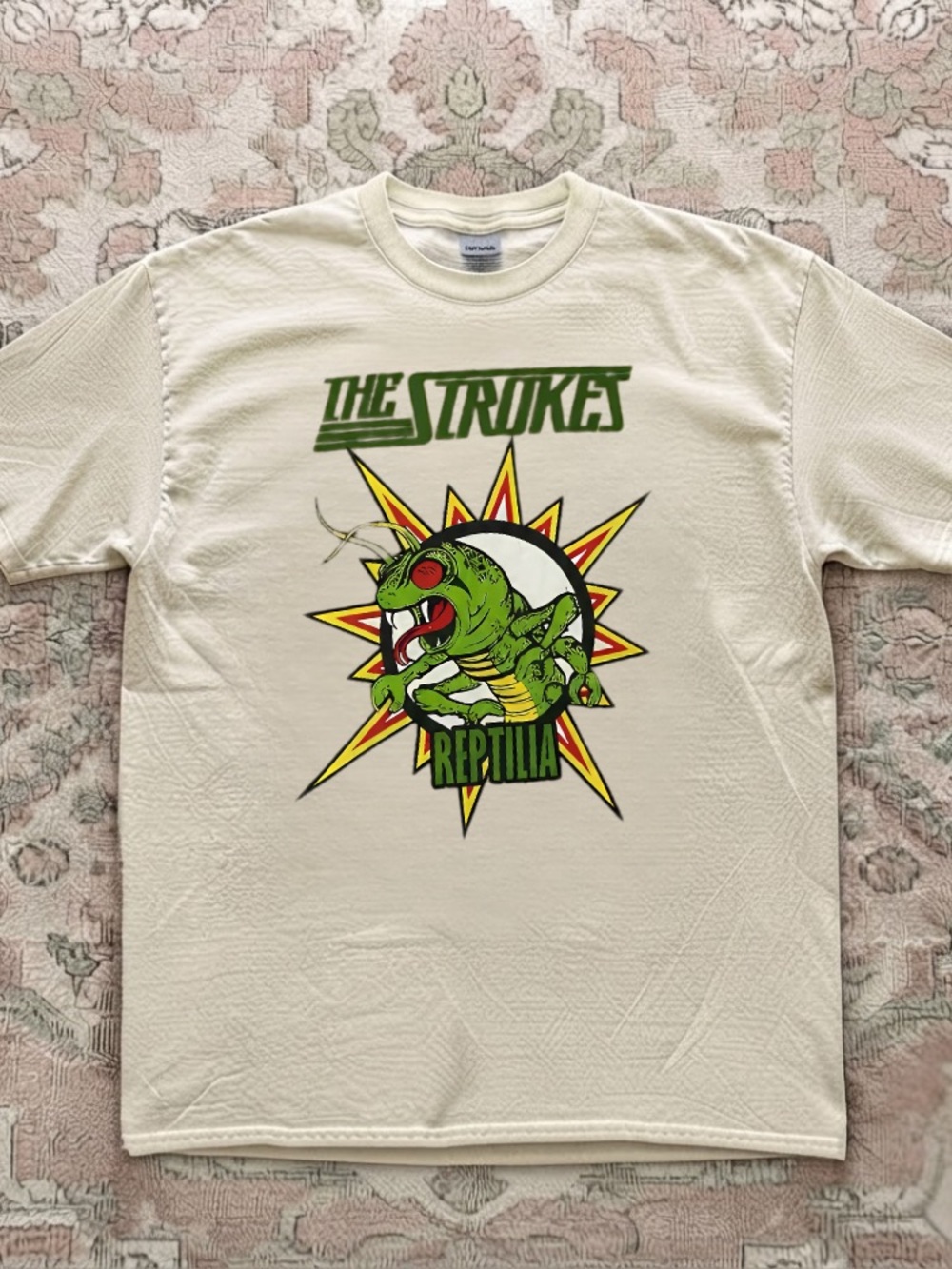 The Strokes Reptilia Indie Rock Band LIZARD COMIC Vintage Off White T-Shirt